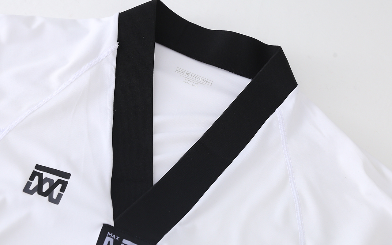 DOBOK-OLÍMPICO-HOMBRE-(MW-028-1)_02.jpg
